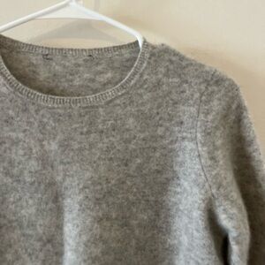 Light grey cashmere crewneck sweater